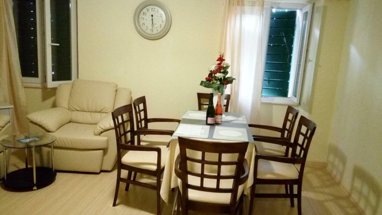 Sara Cosmo Split Apartment Екстериор снимка